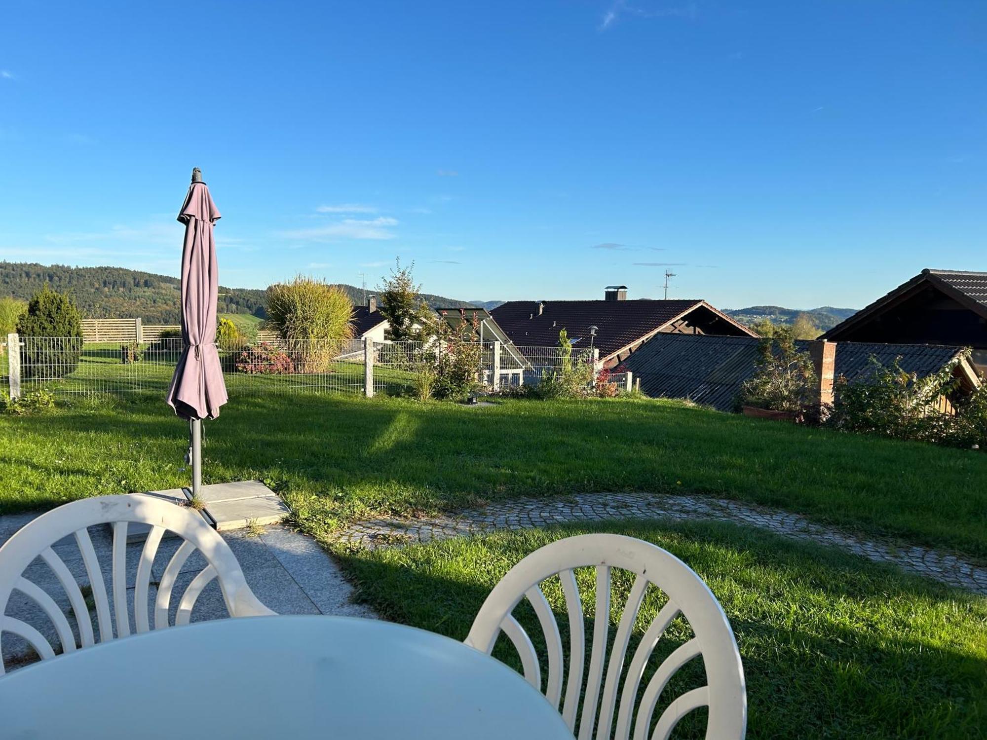 Ferienwohnungen Alpenblick Mit Garten -Panoramasauna- Kirchdorf im Wald Exteriör bild